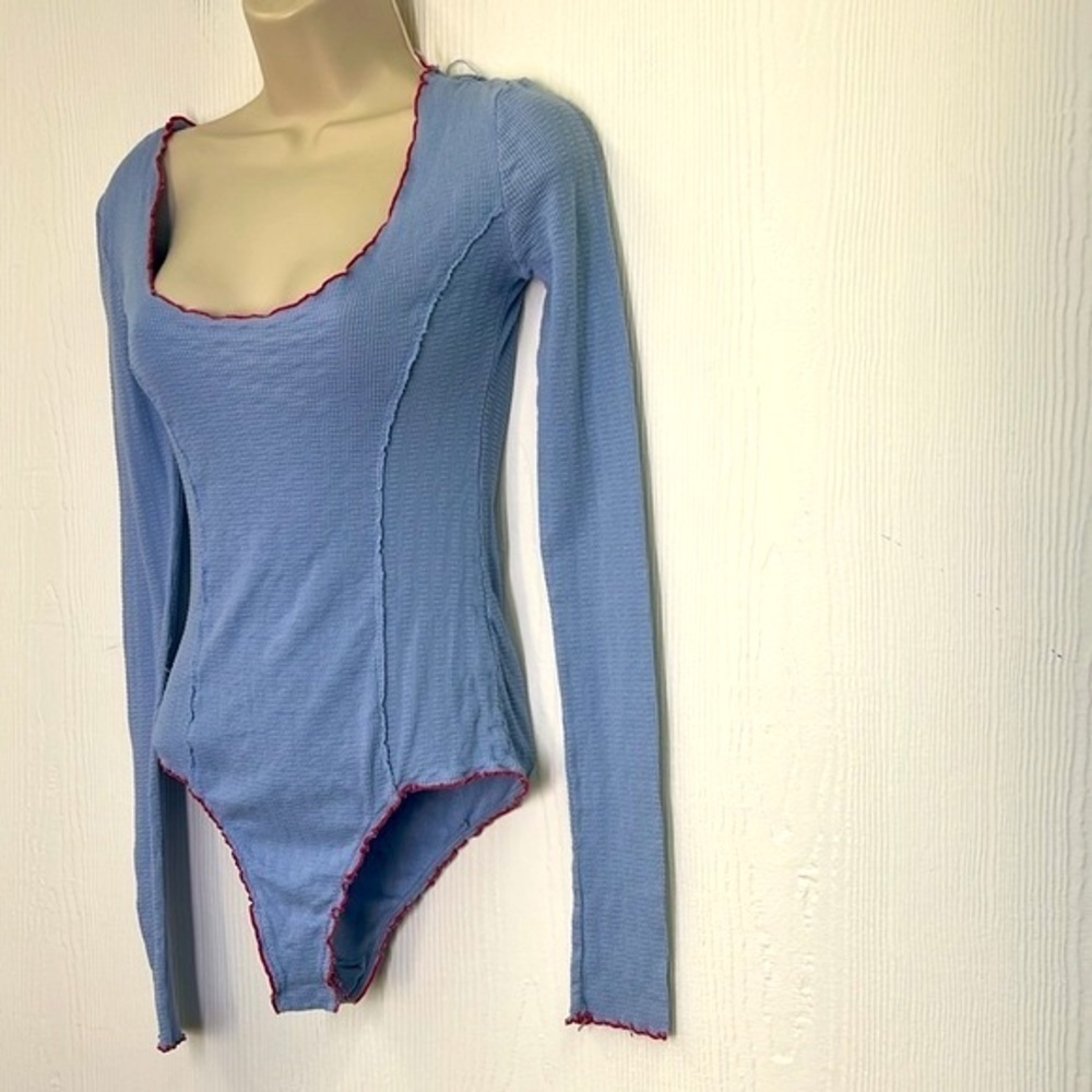 Free People - Nikita Baby Blue Red Trim Ribbed Long Sleeve Bodysuit Size Large - Picture 5 of 12